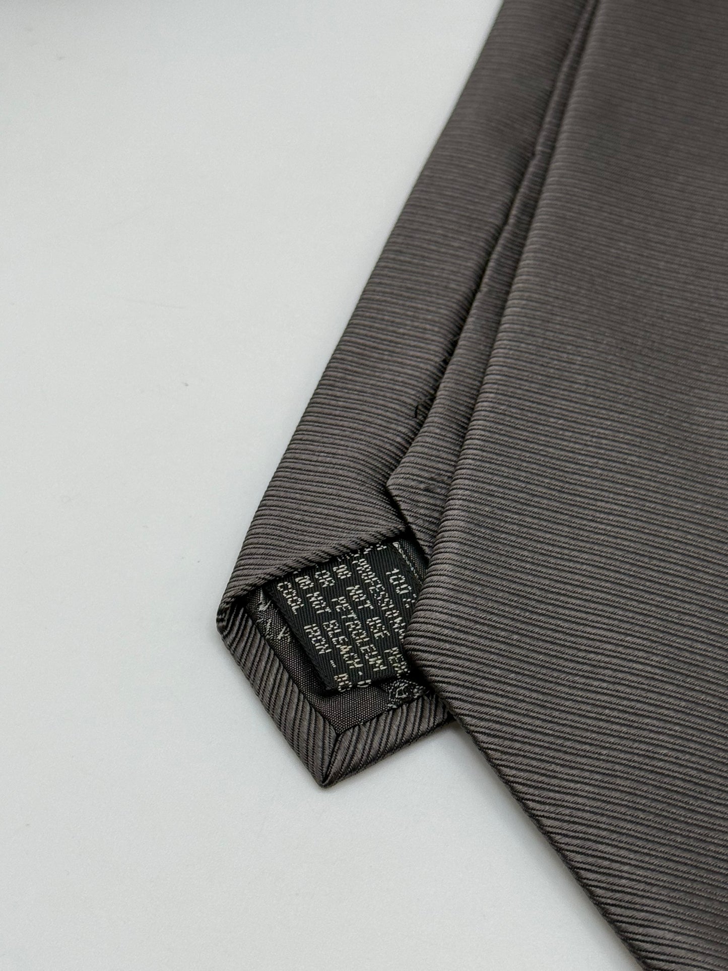 Grey jacquard silk tie