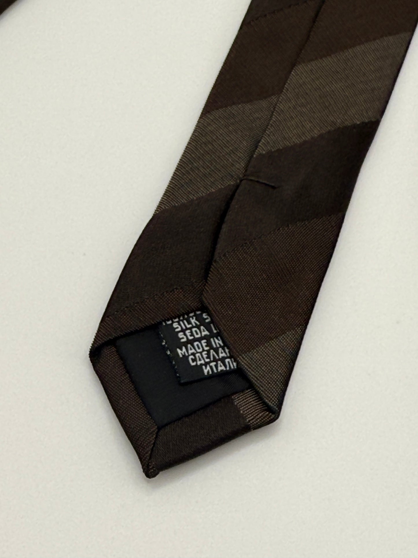 Brown slik tie