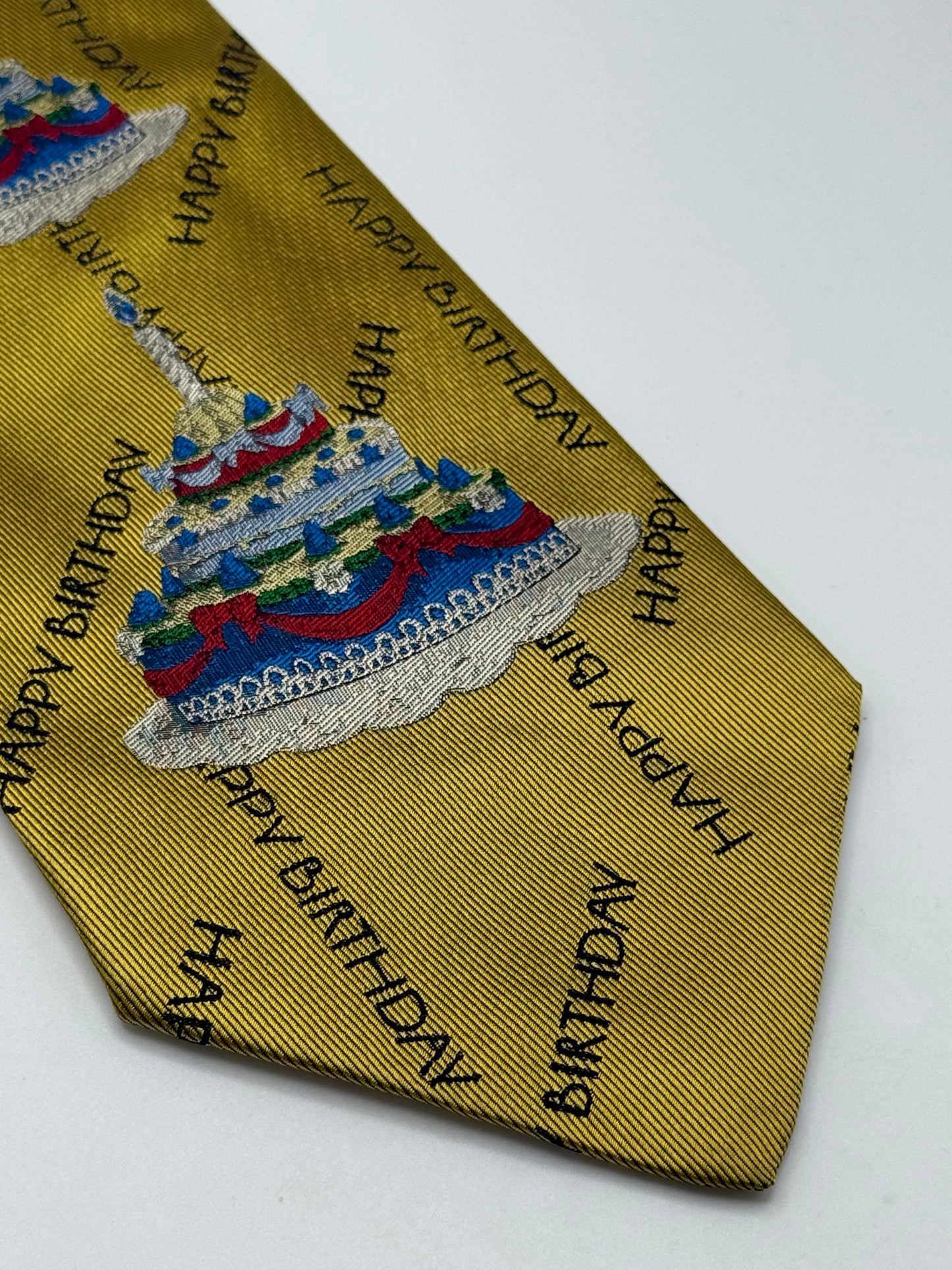 Gold twill silk tie