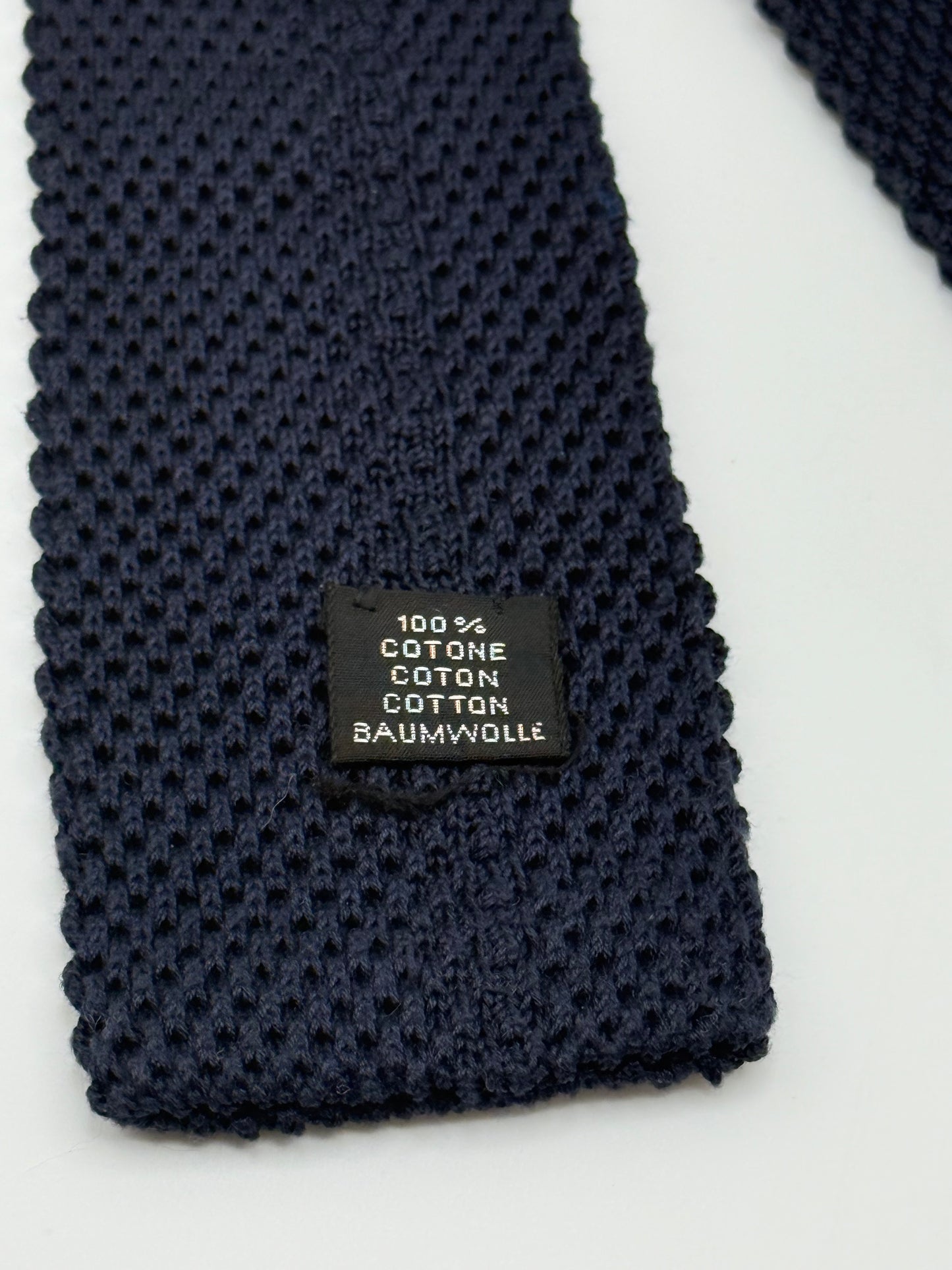 Dark blue tricot tie