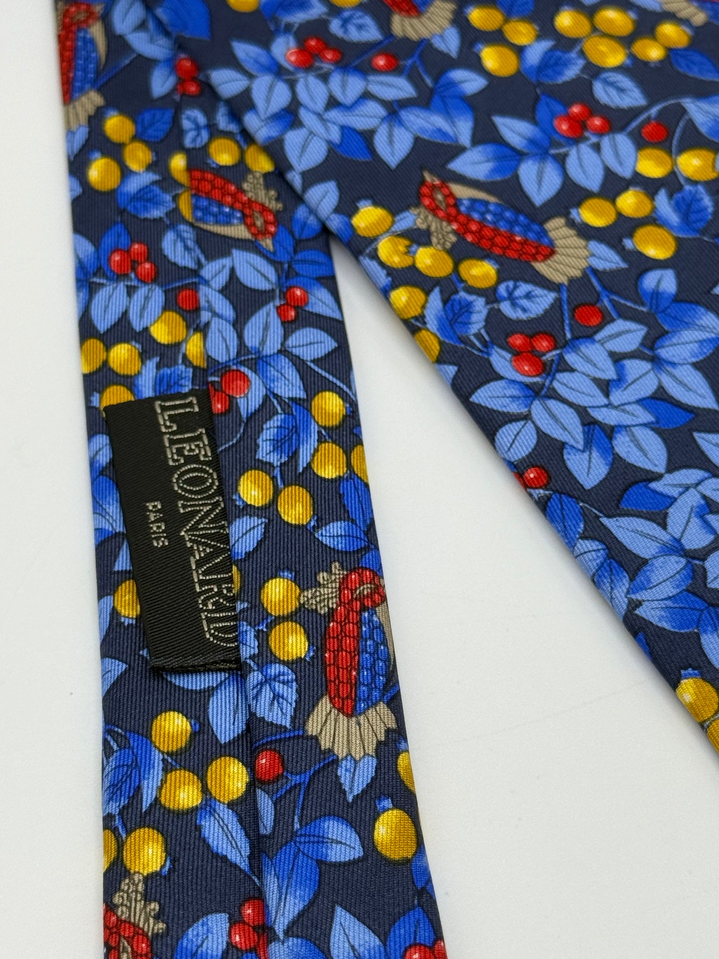 Dark blue twill silk tie