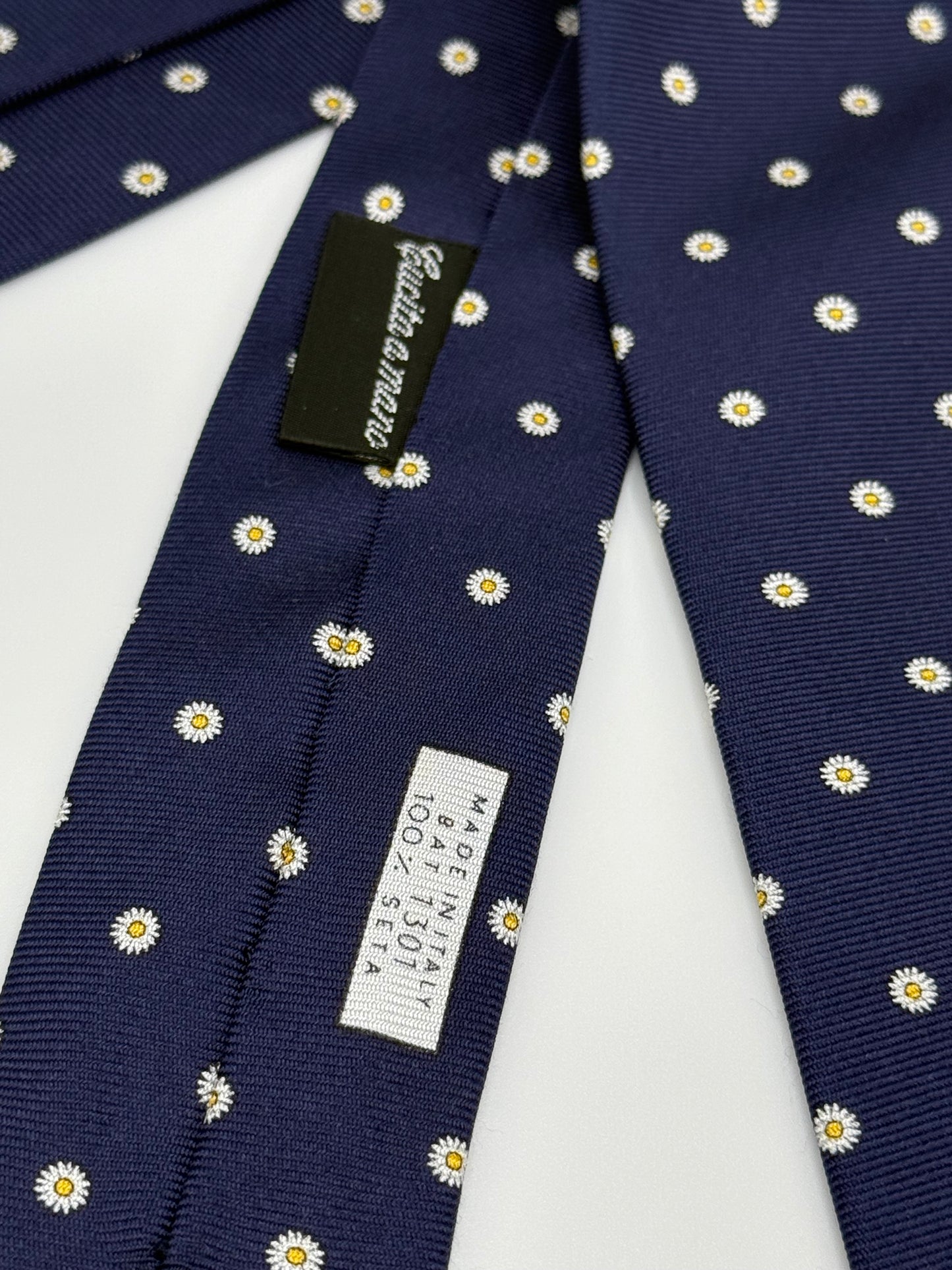 Dark blue small flower silk tie