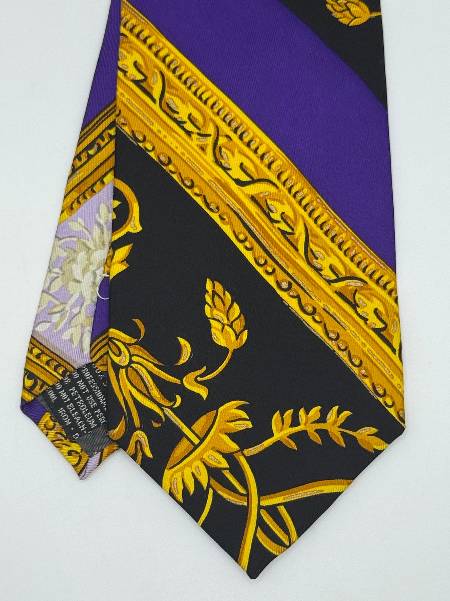 Baroque vintage silk tie