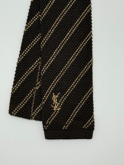 Brown tricot tie
