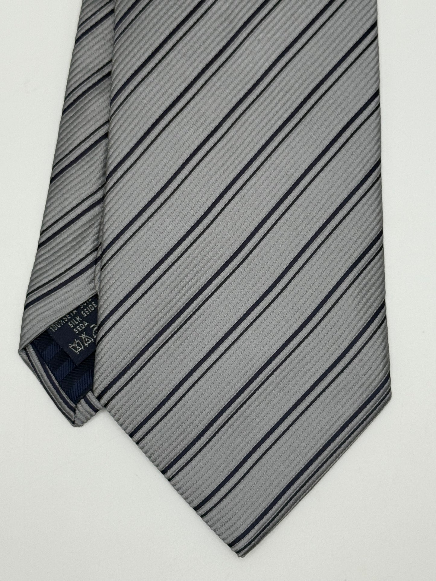 Grey jacquard silk tie