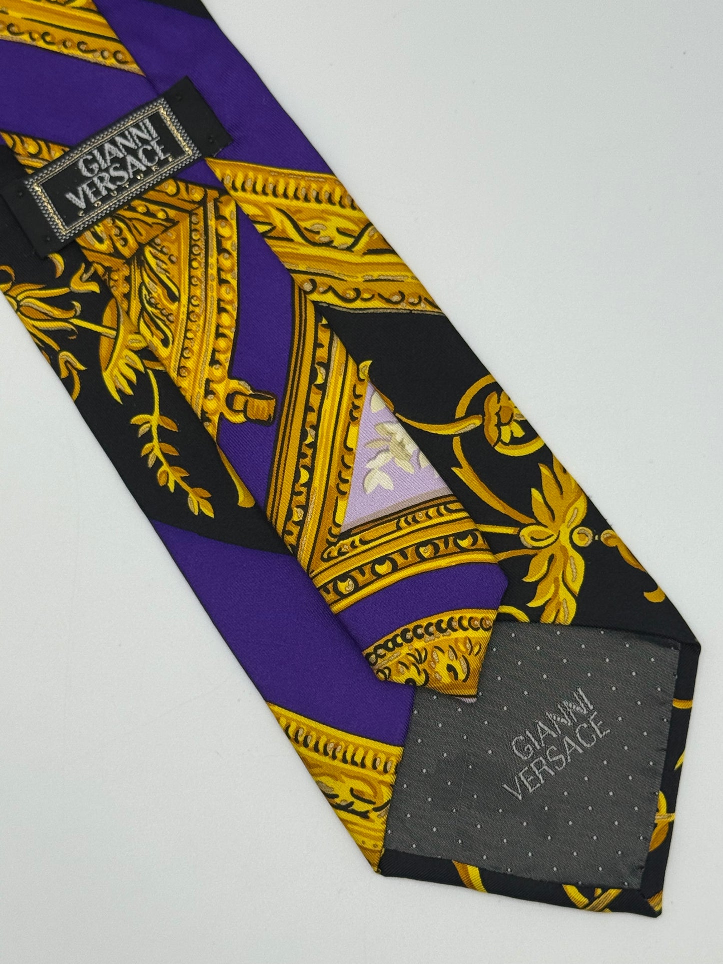 Baroque vintage silk tie