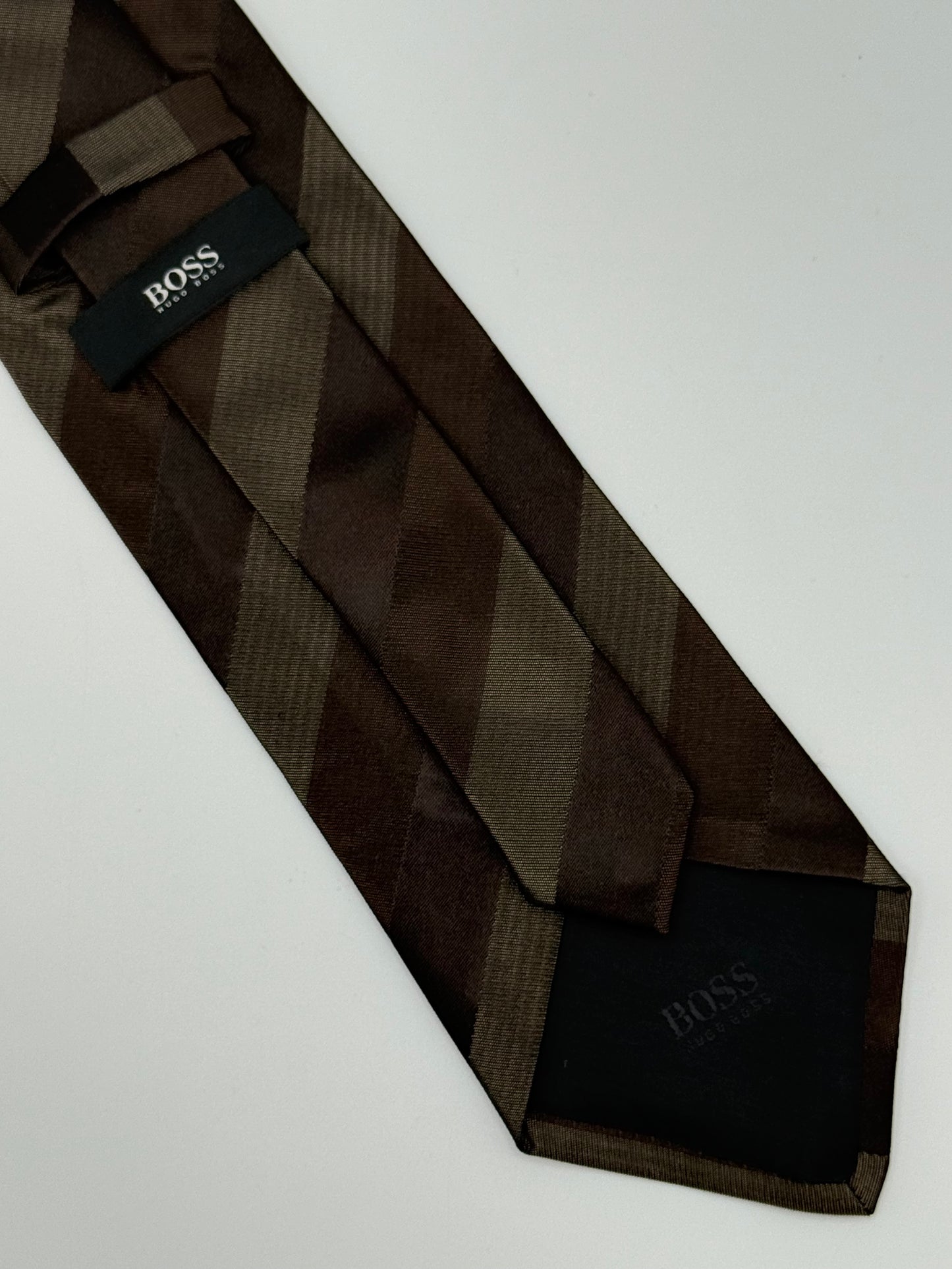 Brown slik tie
