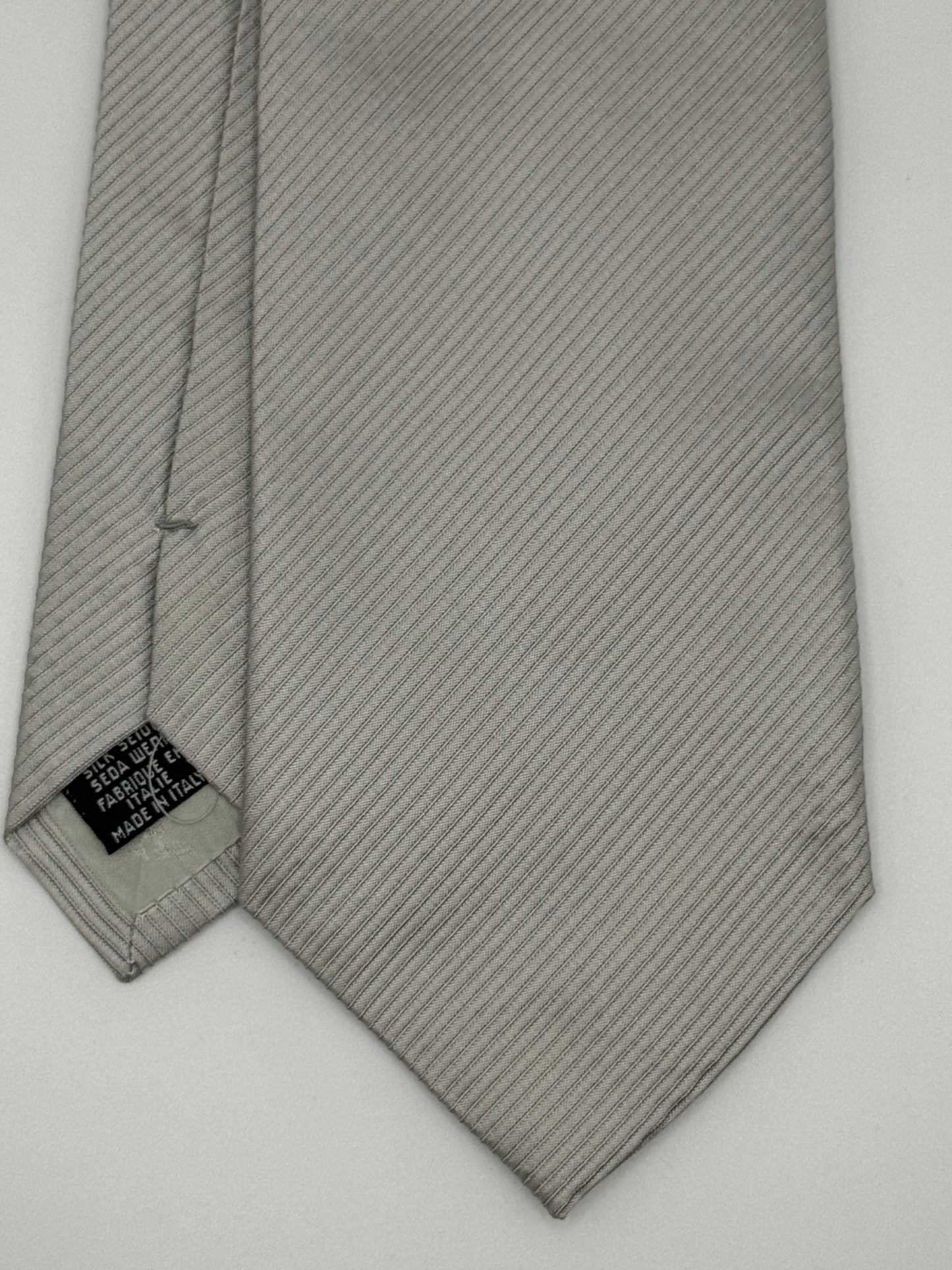 Grey jacquard silk tie