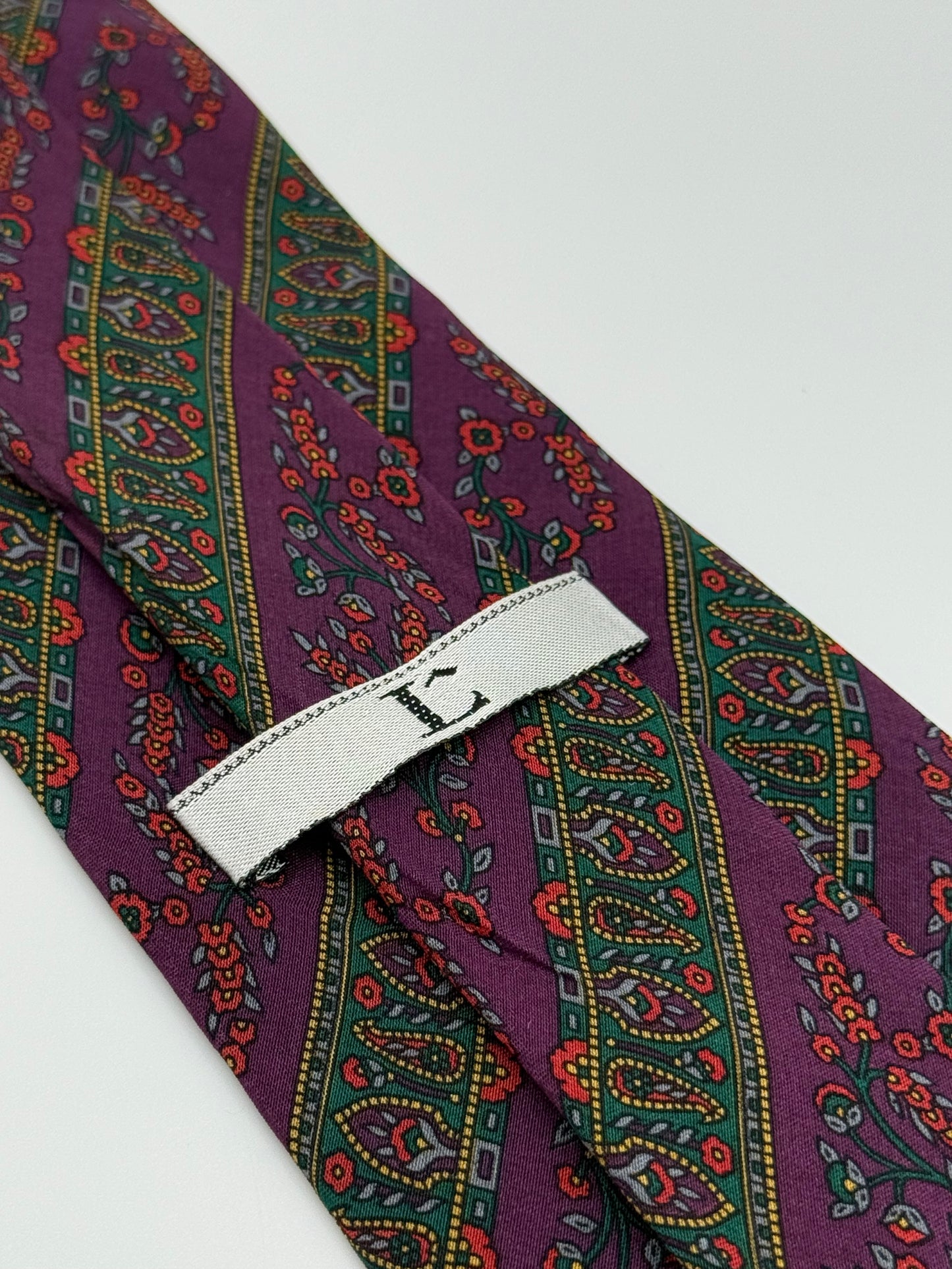 Small flower silk tie