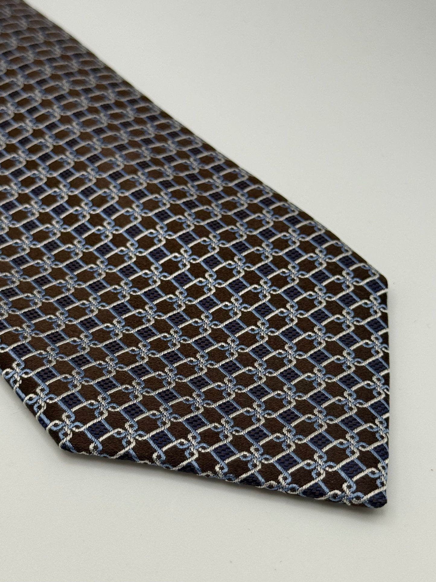 Brown jacquard silk tie