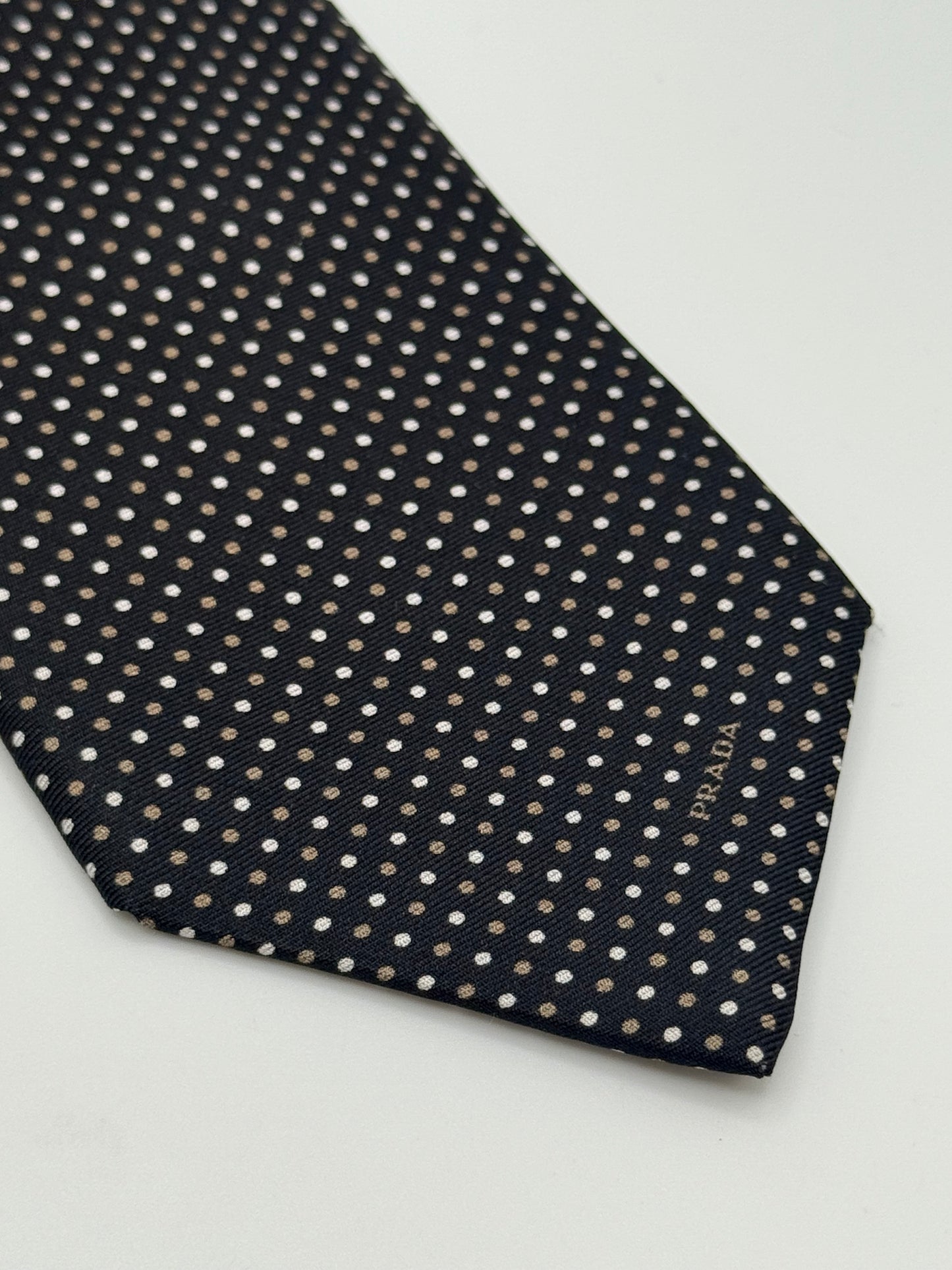Black polka-dot silk tie