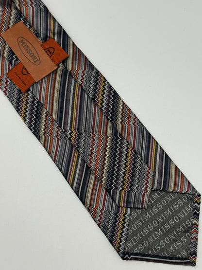 Jacquard silk tie whit stripes