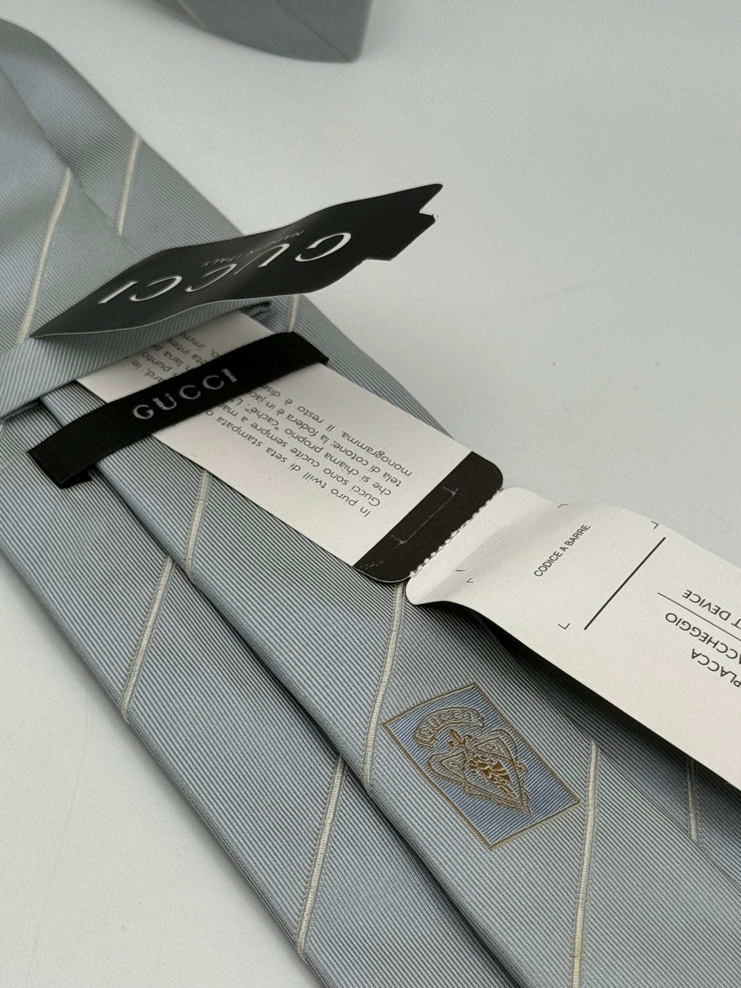 Light blue twill silk tie