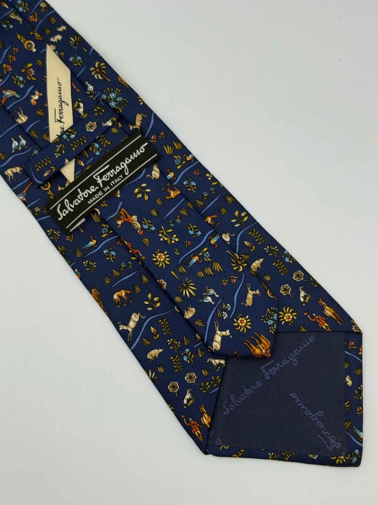 Dark blue twill silk tie
