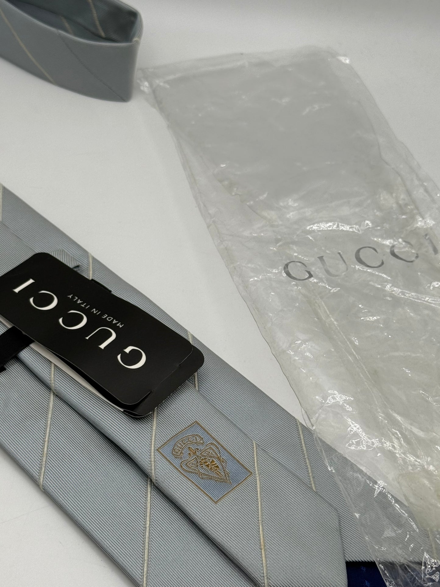 Light blue twill silk tie