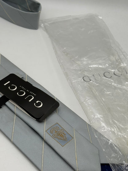 Light blue twill silk tie