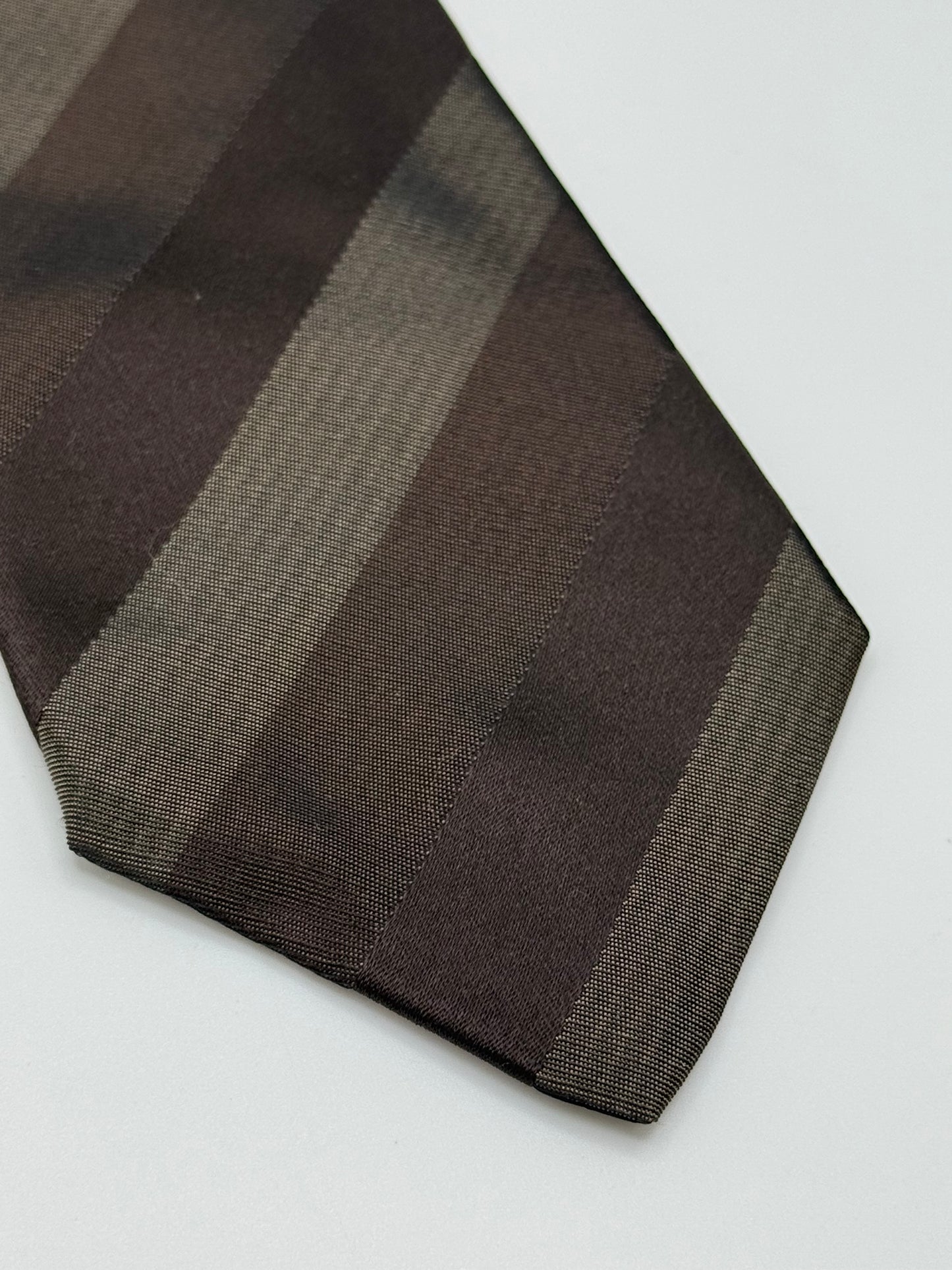 Brown slik tie
