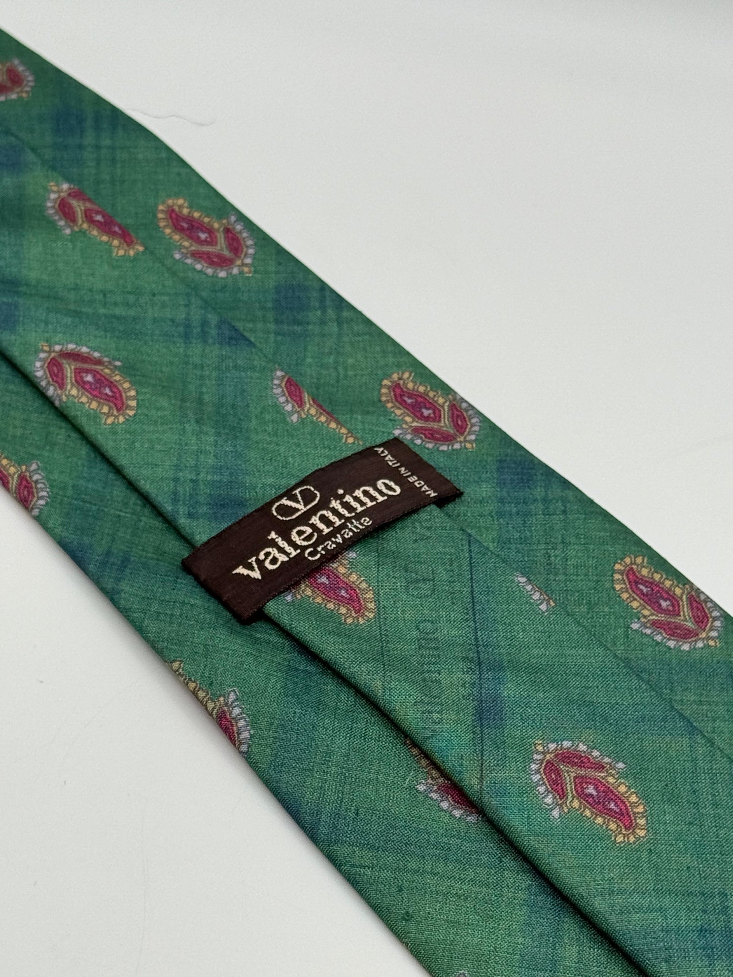 Green Sarin silk tie
