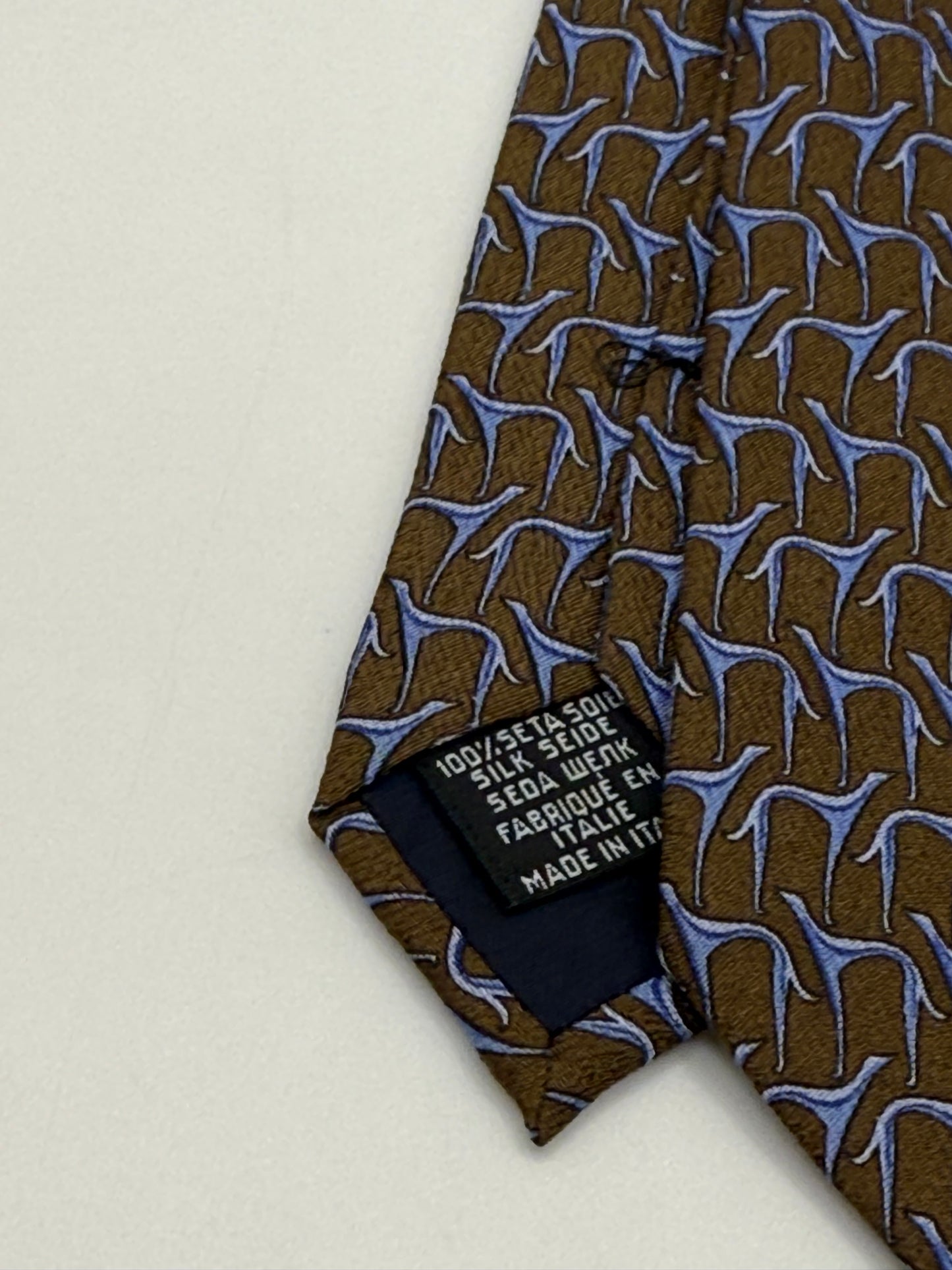 Brown twill silk tie