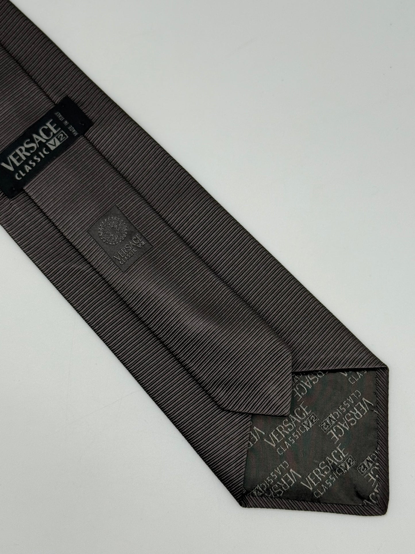 Grey jacquard silk tie