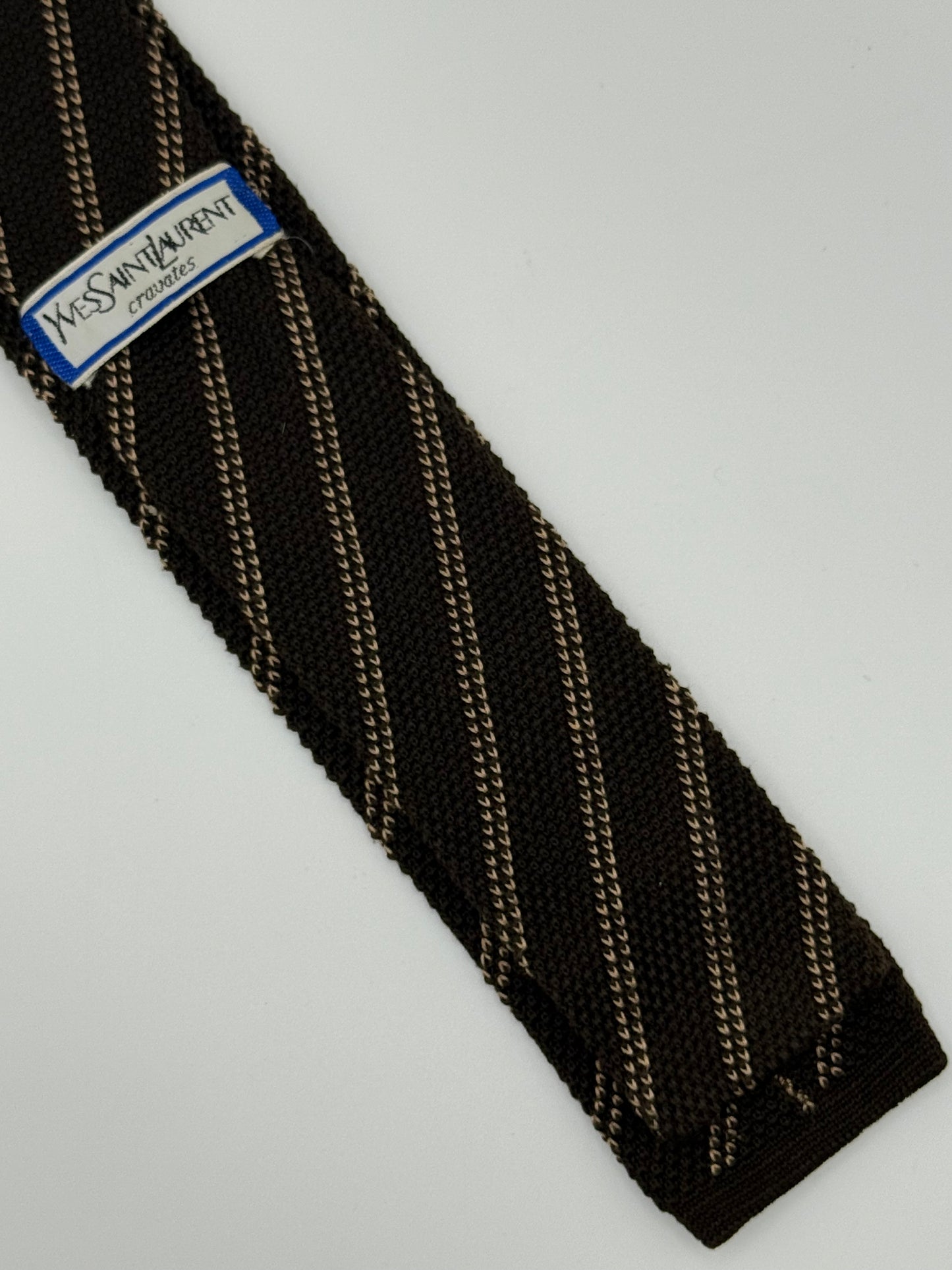 Brown tricot tie