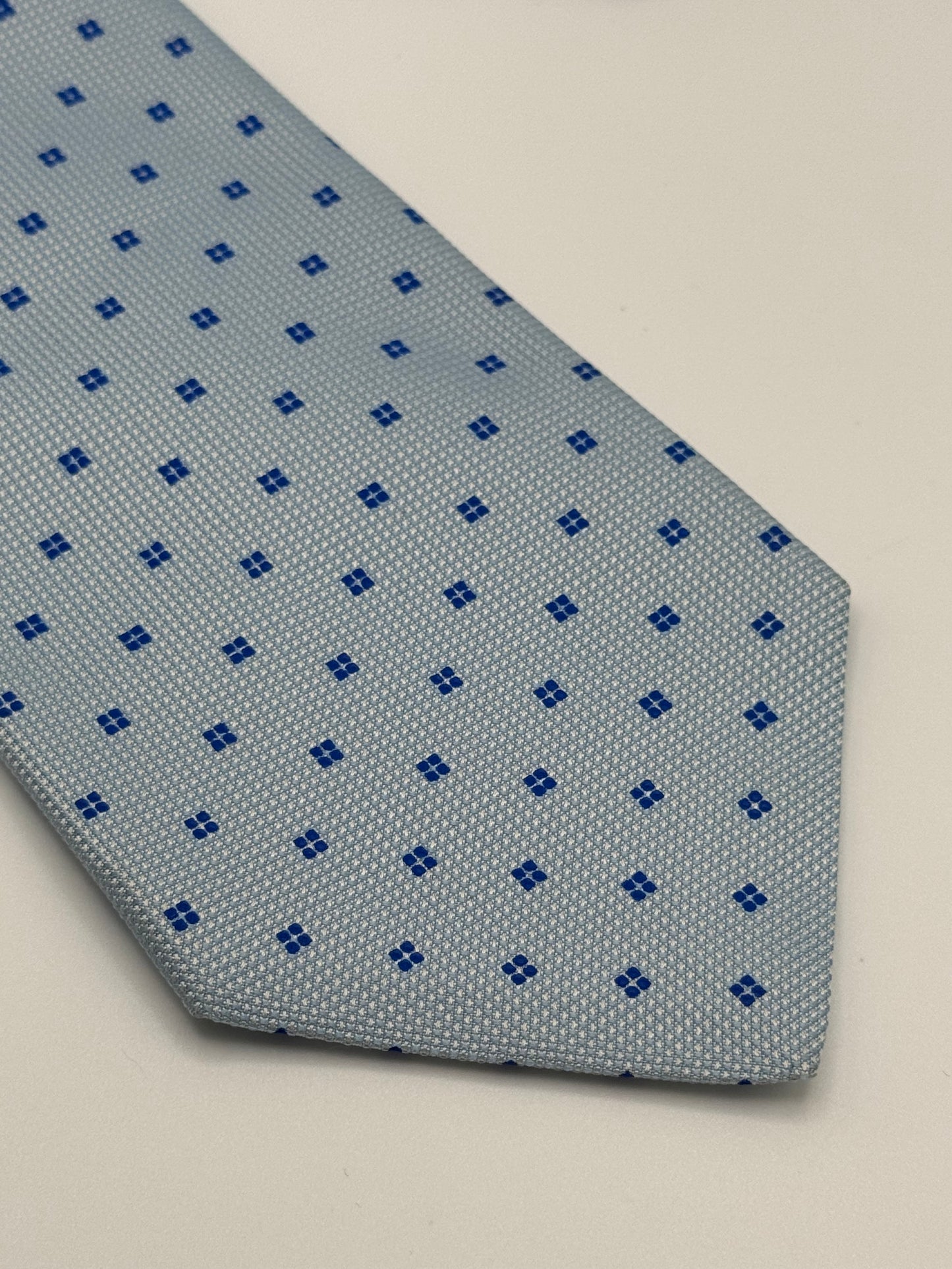 Blue jacquard silk tie