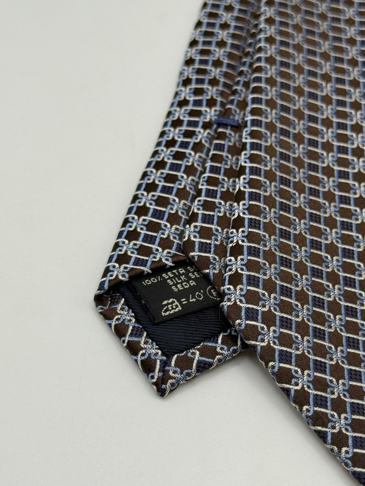 Brown jacquard silk tie