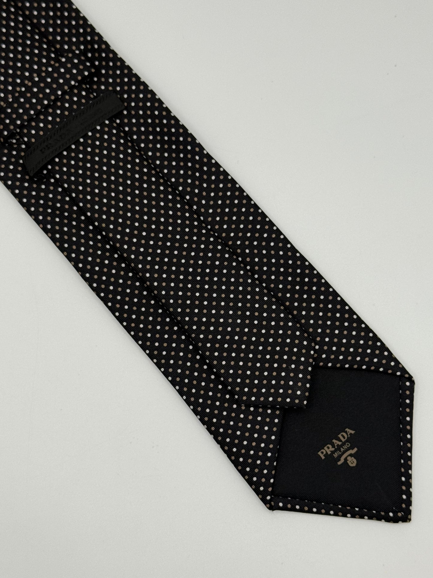 Black polka-dot silk tie