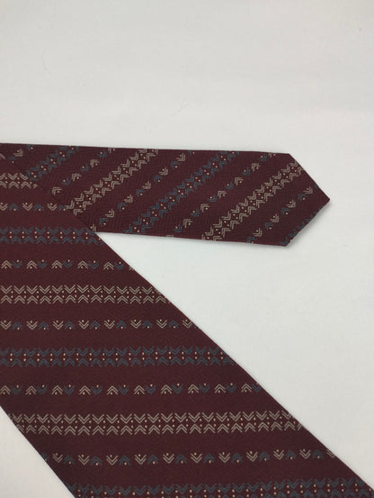 Tie Yves Saint Laurent Paris..